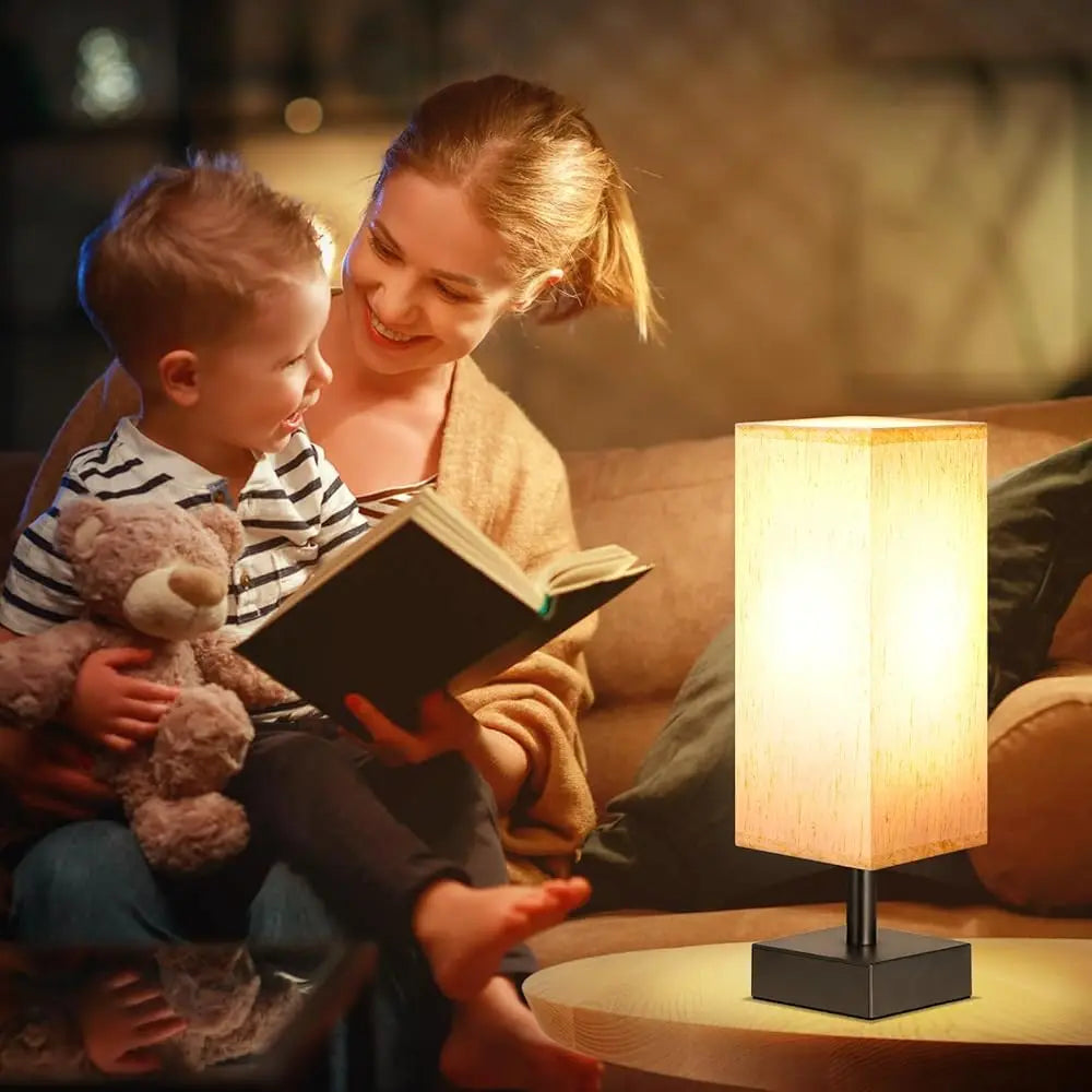 Minimalist Bedside Lamp with Soft Fabric Shade – Perfect for Cozy Nights & Stylish Desks!